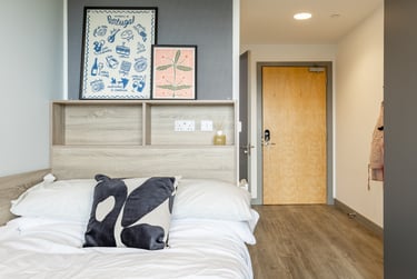 Deluxe En Suite - Image 1